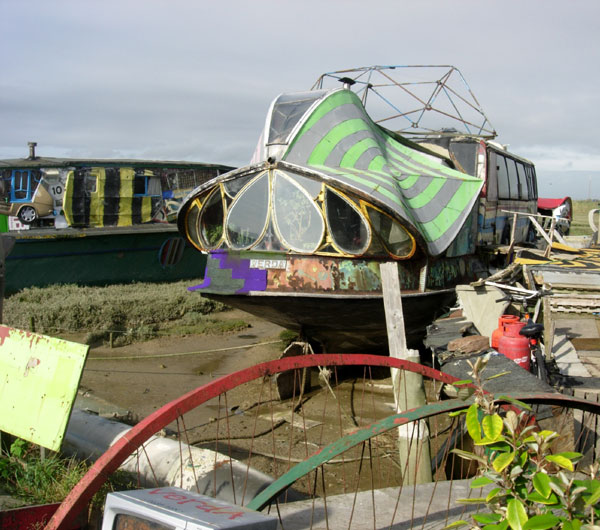 A Shoreham Houseboat